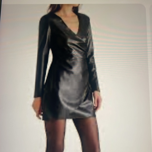 NWT STEVE MADDEN FAUX LEATHER BODYCON DRESS - Picture 1 of 9